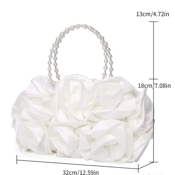 Emery Rose Flower Clutch Bag from SHEIN - Picture 6 of 6